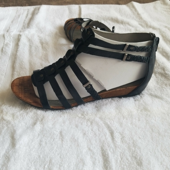 Women's Sandal - Picture 1 of 4